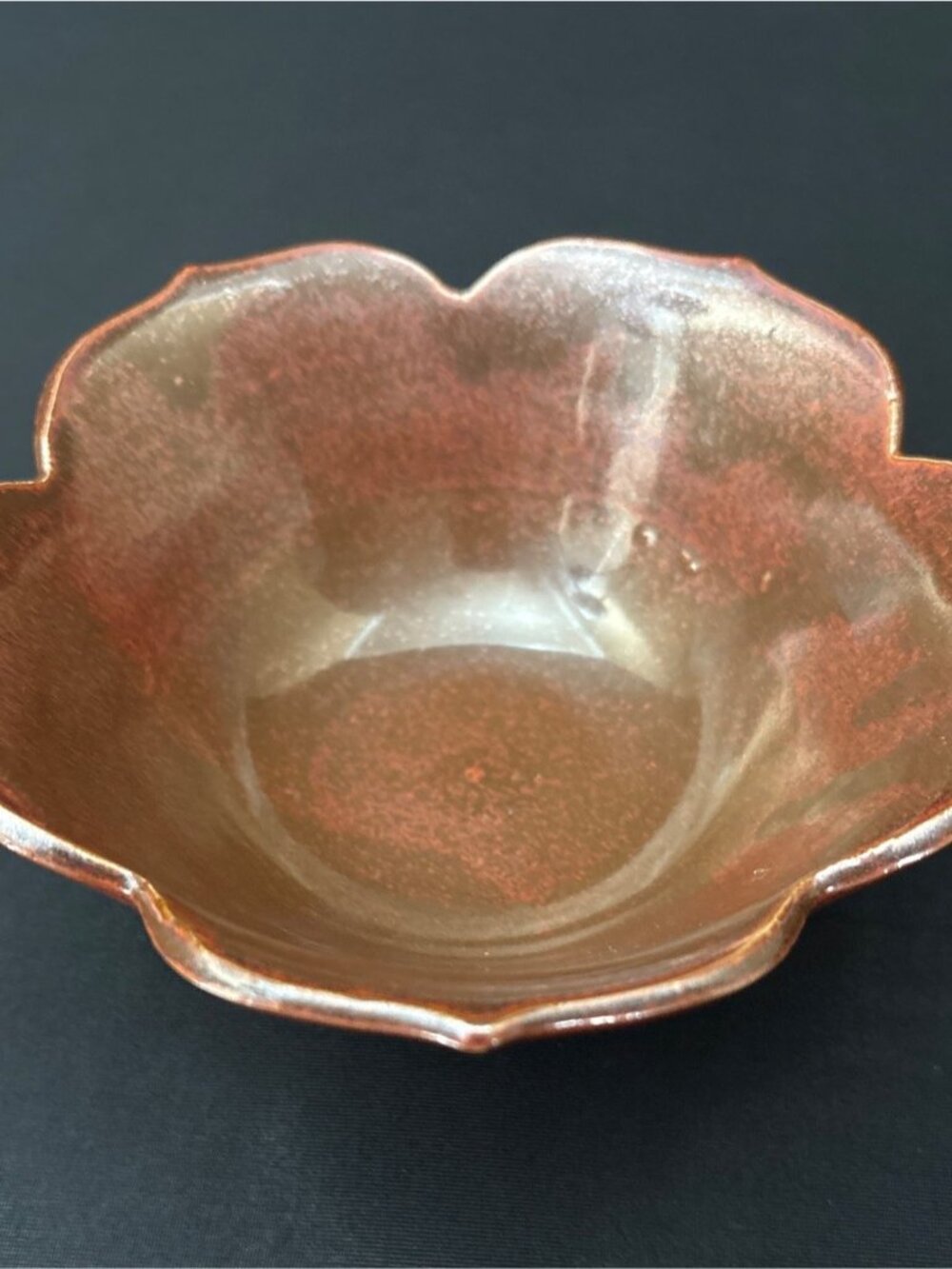 Two-Tone Flower Shaped Bowl Glossy Reddish Brown Glaze Scalloped Rim Ribbed 6" - Picture 5 of 9